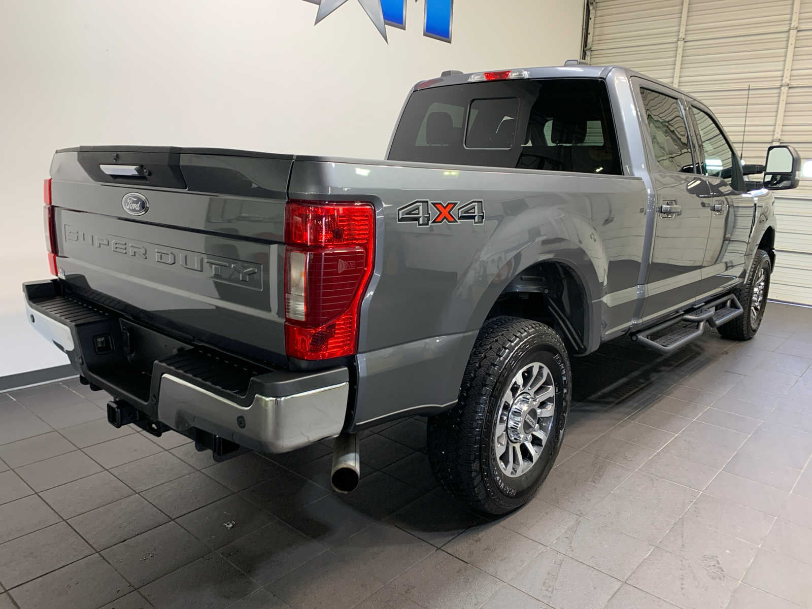 2022 Ford F-250 Lariat photo 3