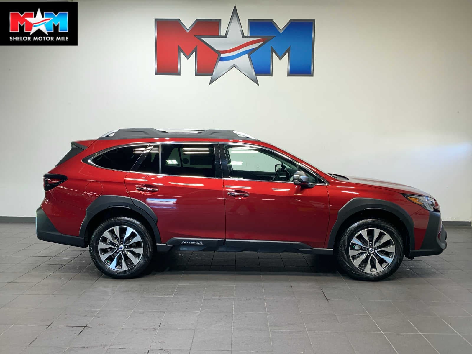 2025 Subaru Outback Touring's photo