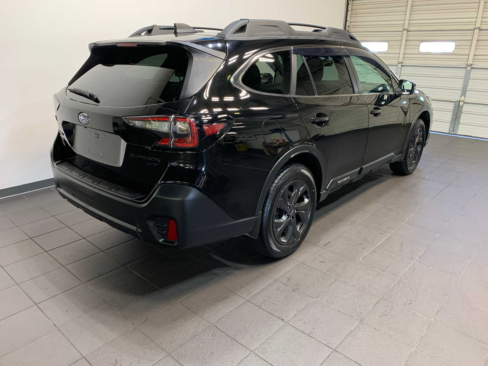 2021 Subaru Outback Onyx Edition XT photo 3