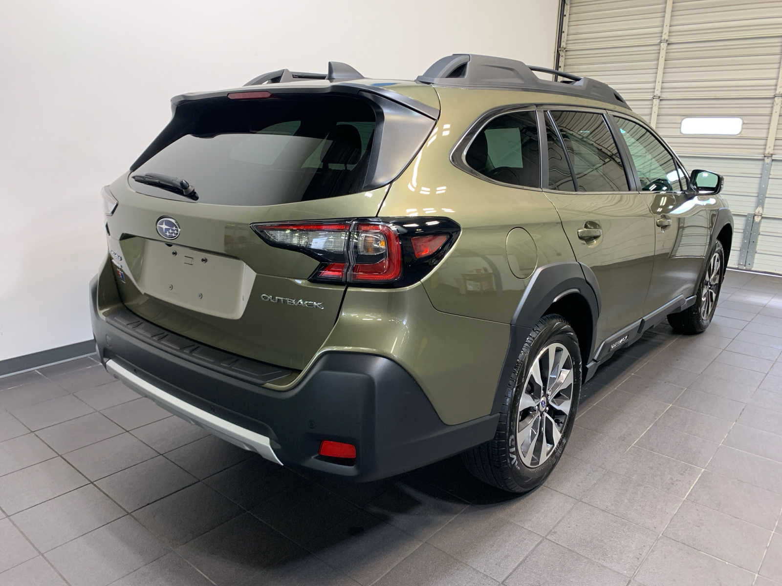 2025 Subaru Outback Limited photo 3