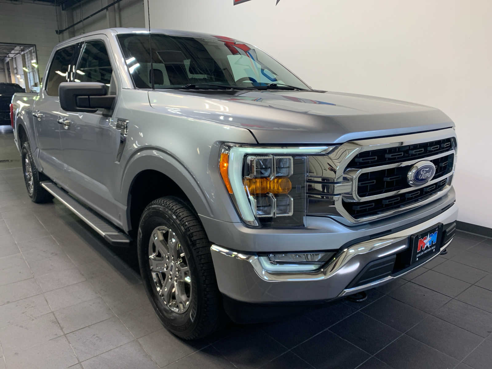2022 Ford F-150 XLT photo 2