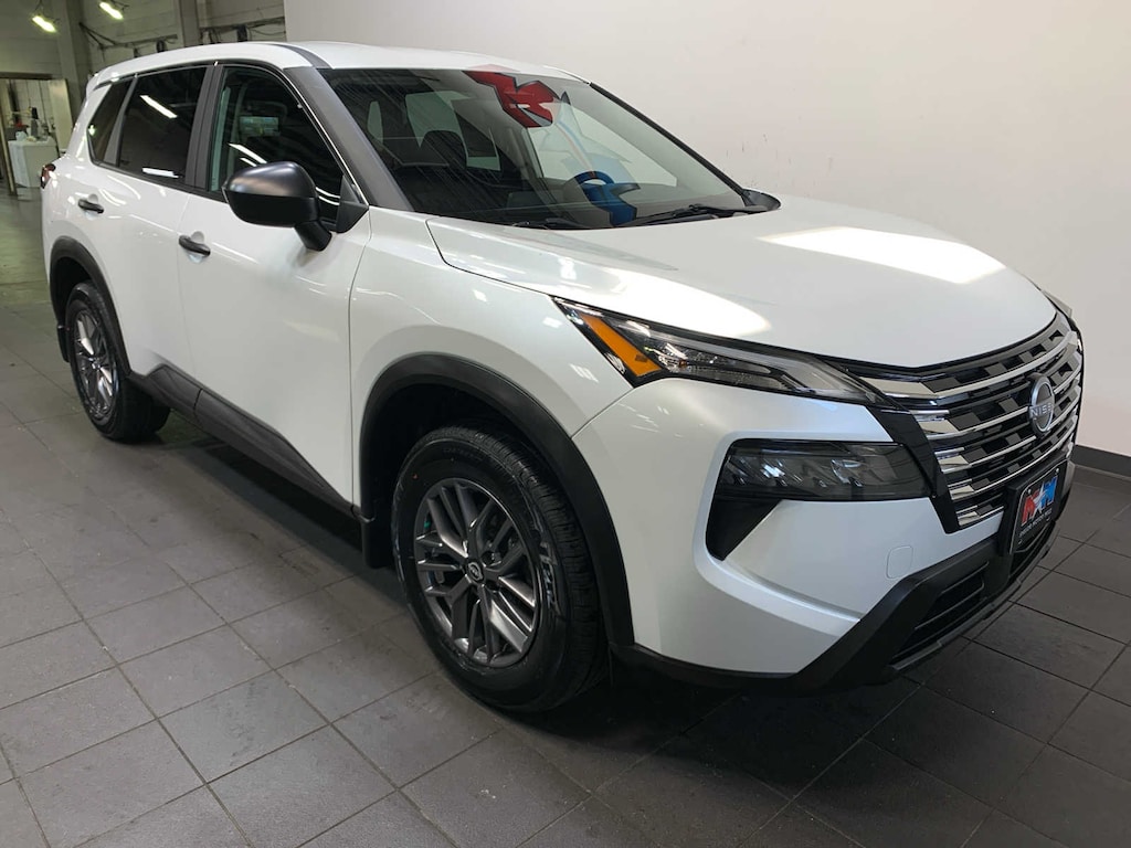 Used 2024 Nissan Rogue S AWD