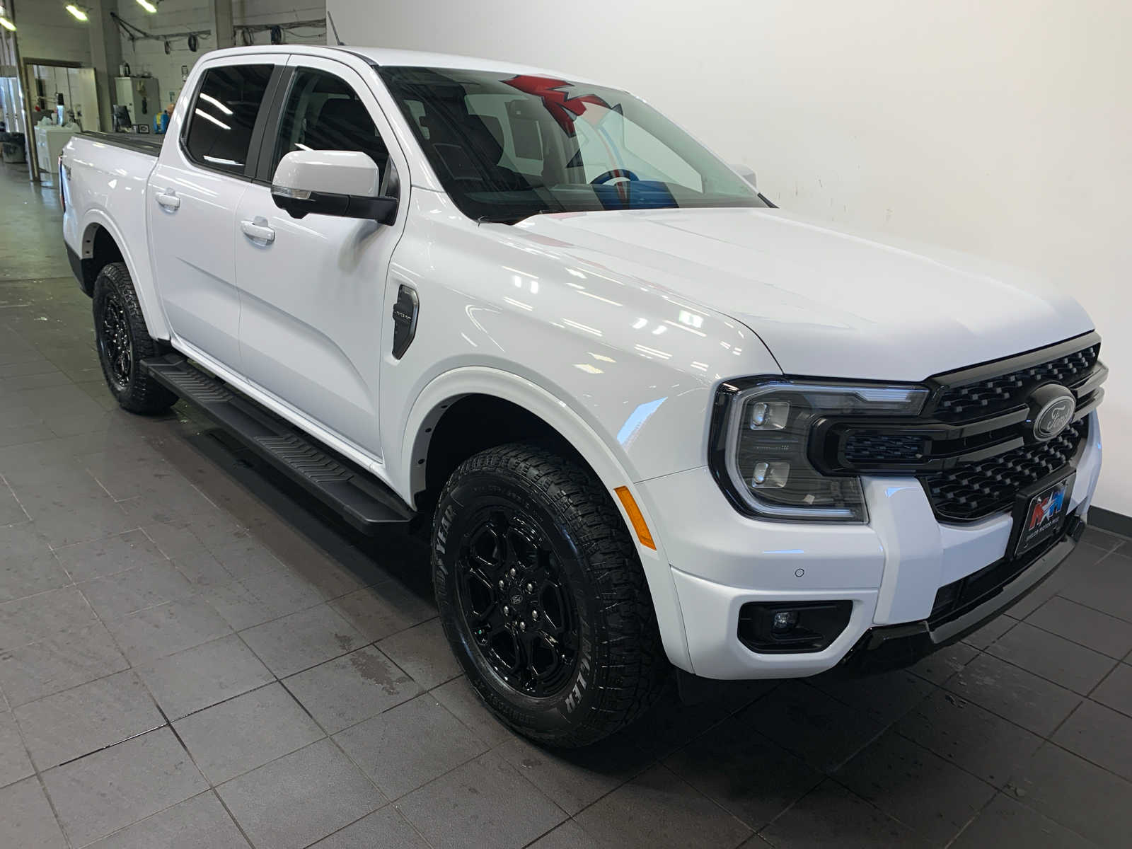 2025 Ford Ranger Lariat photo 2