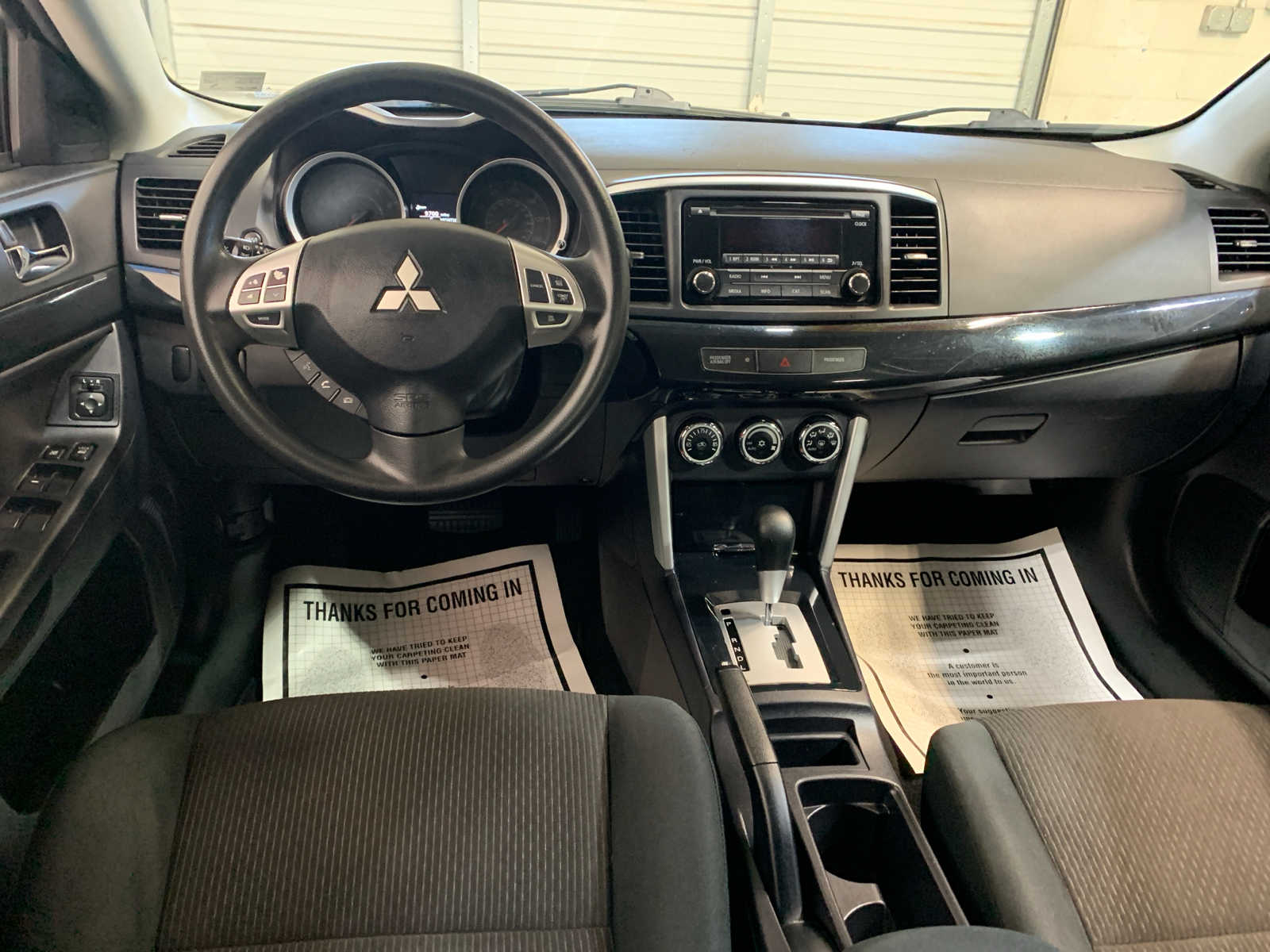 2016 Mitsubishi Lancer ES photo 4