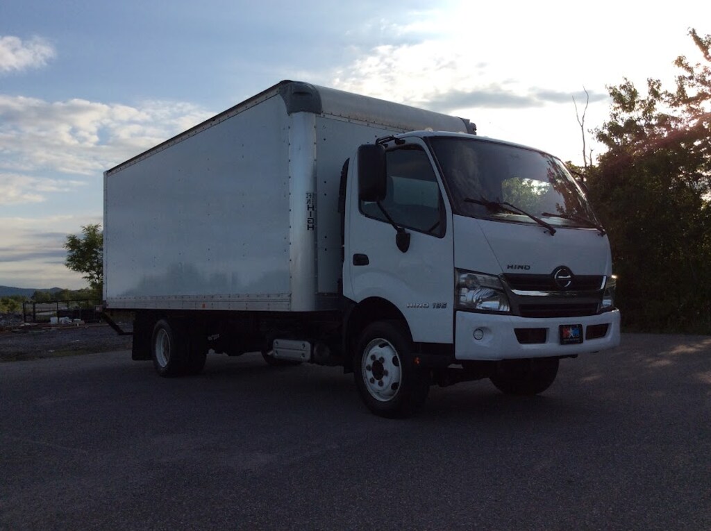 Used 2019 Hinos 195 Box Truck