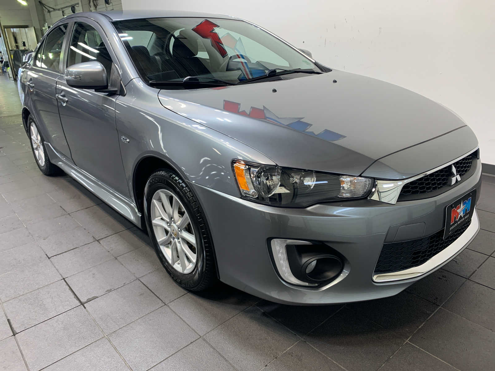 2016 Mitsubishi Lancer ES photo 2