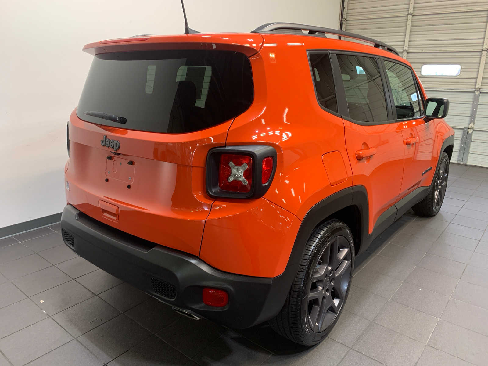 2021 Jeep Renegade Latitude photo 2