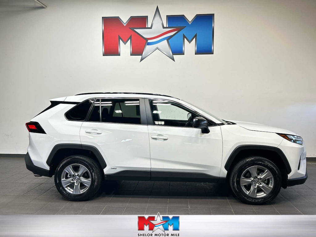 Used 2024 Toyota RAV4 Hybrid LE AWD (Natl)