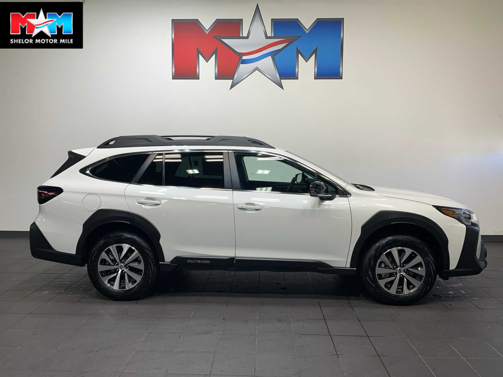 2025 Subaru Outback Premium's photo