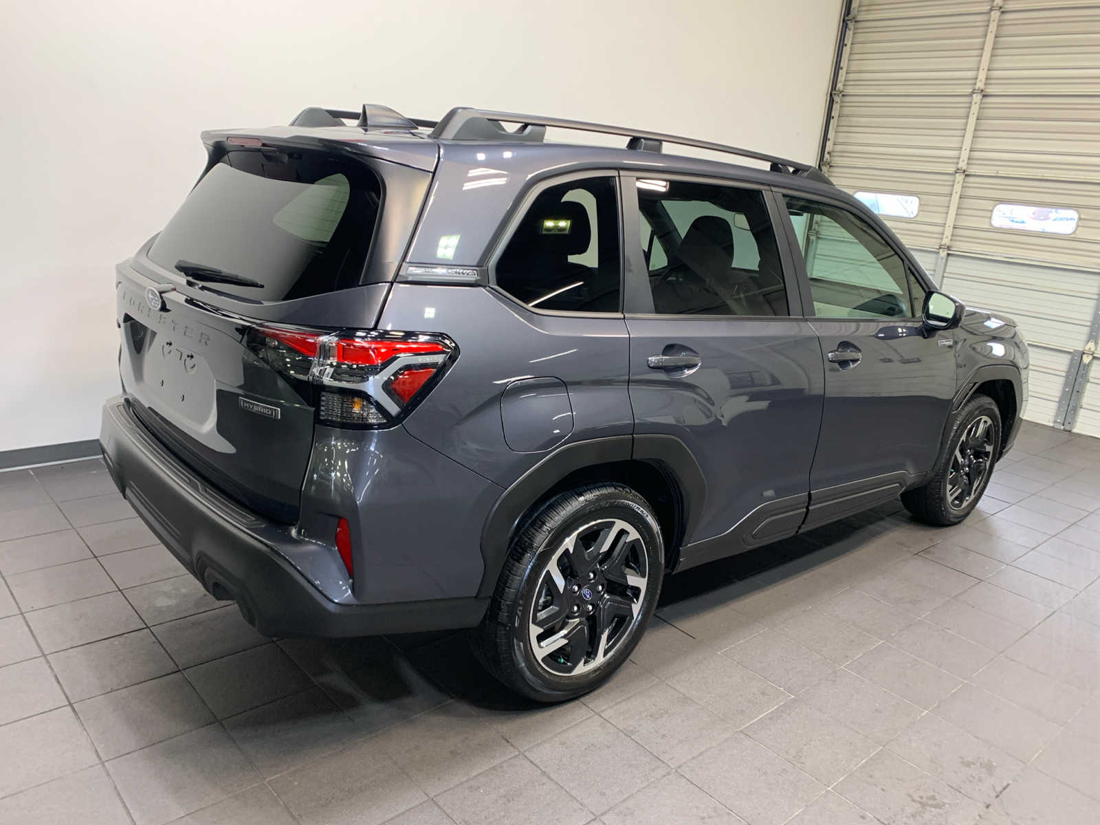 2025 Subaru Forester Premium photo 3