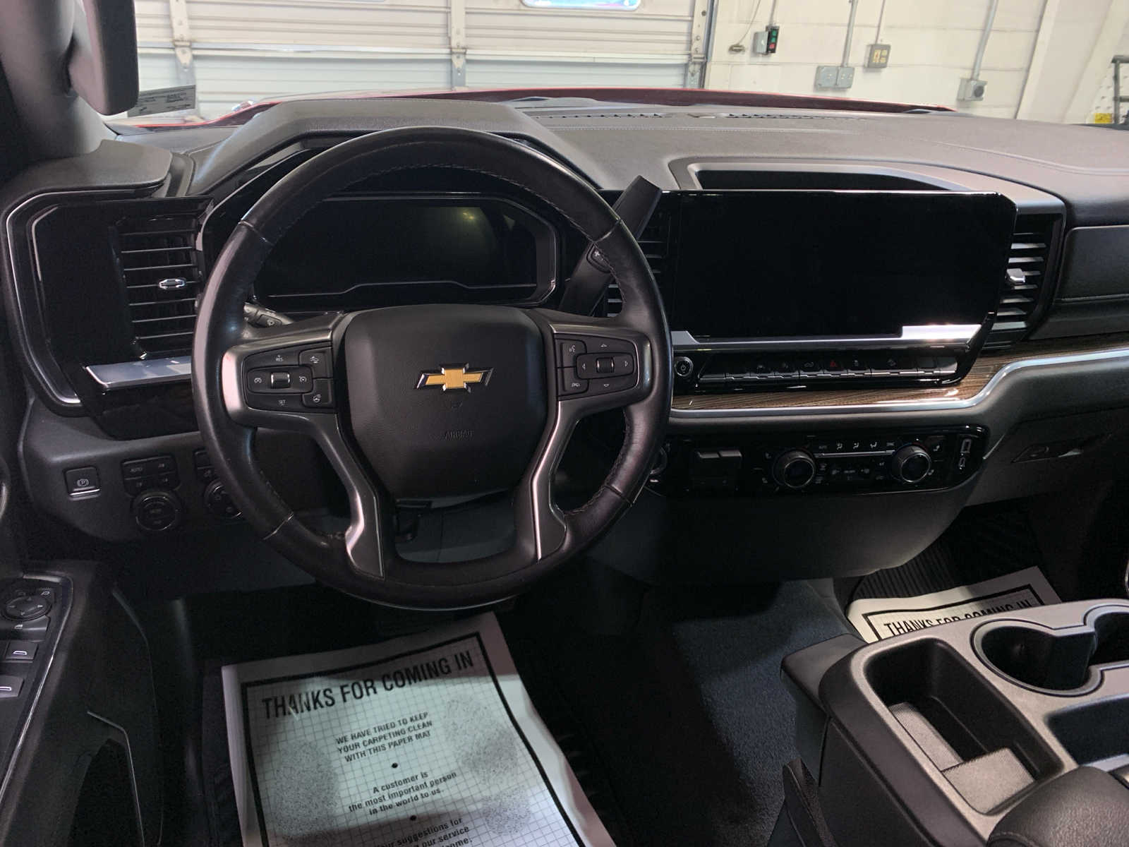 2022 Chevrolet Silverado 1500 LT photo 4