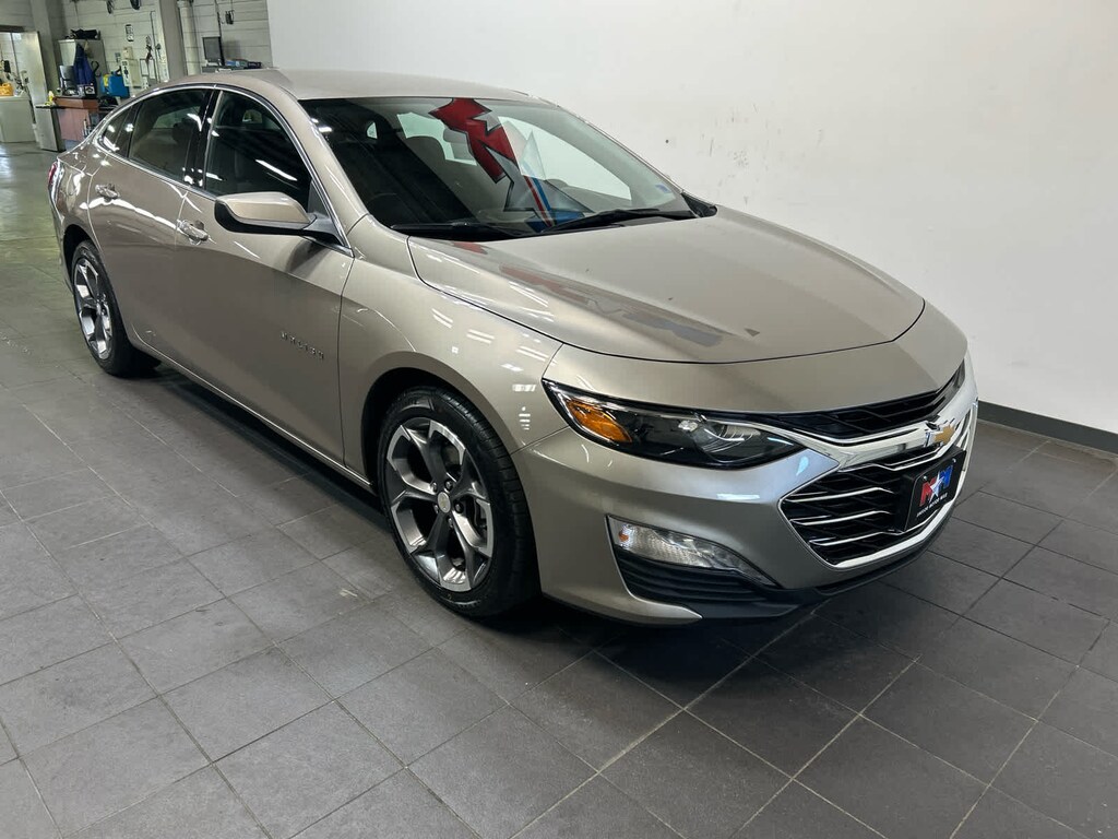 Used 2024 Chevrolet Malibu LT Sdn