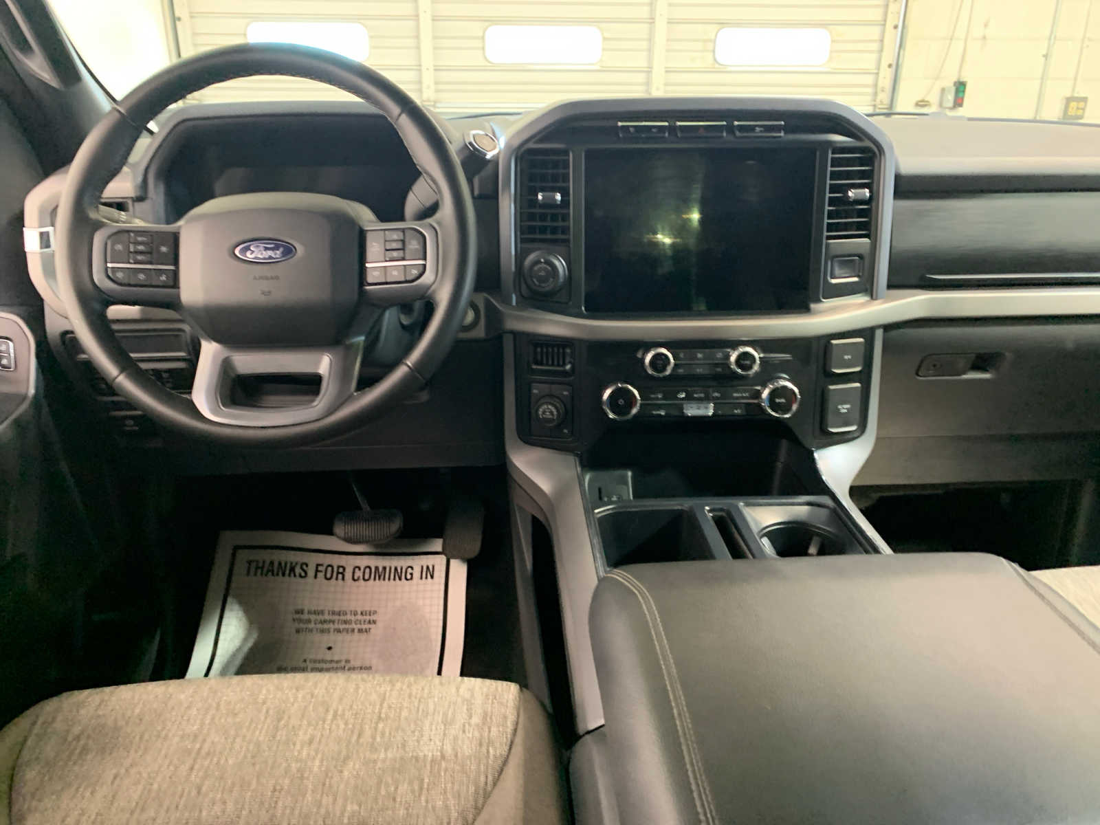 2024 Ford F-150 XLT photo 3