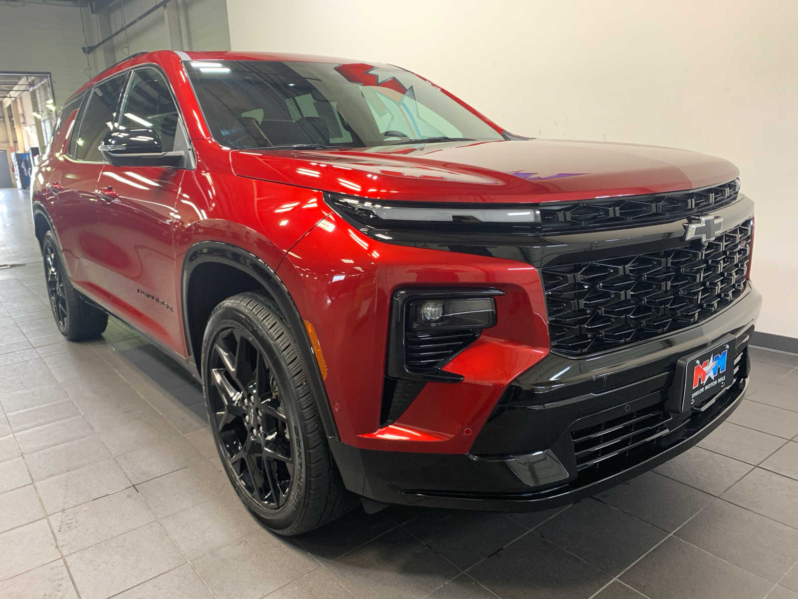 2024 Chevrolet Traverse RS photo 2