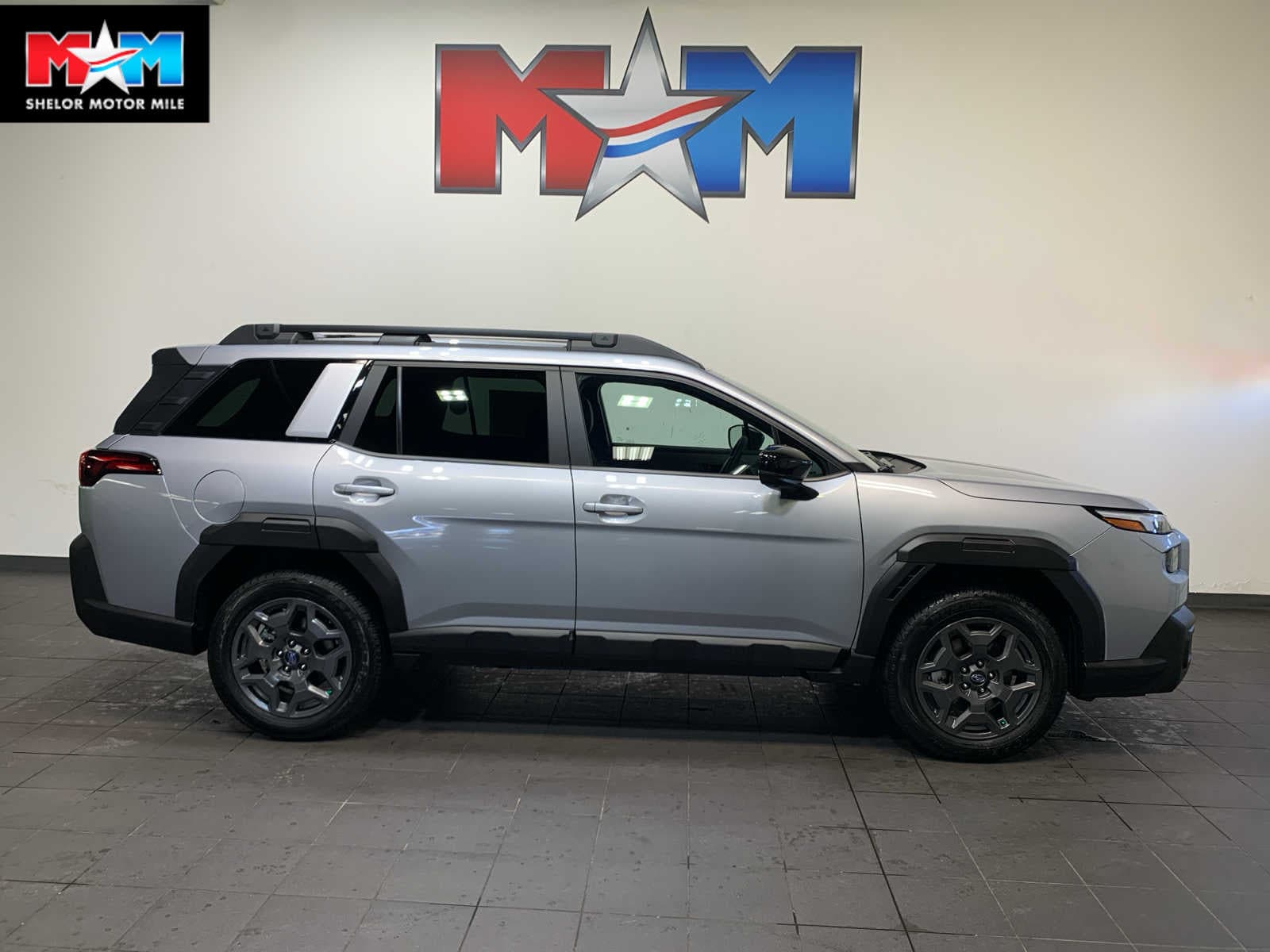 2026 Subaru Outback Premium's photo