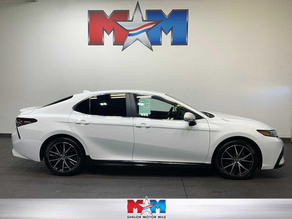 Used 2023 Toyota Camry SE Auto (Natl)