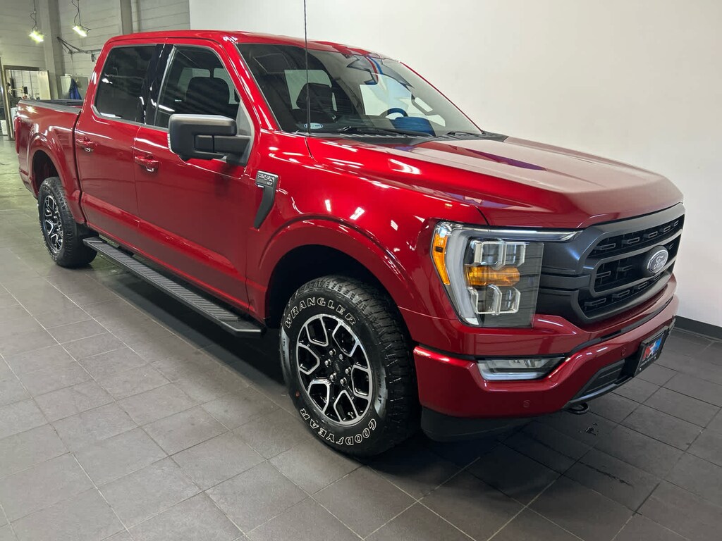 Used 2021 Ford F-150 XLT 4WD Supercrew 5.5 Box 4WD SuperCrew 5.5 Box