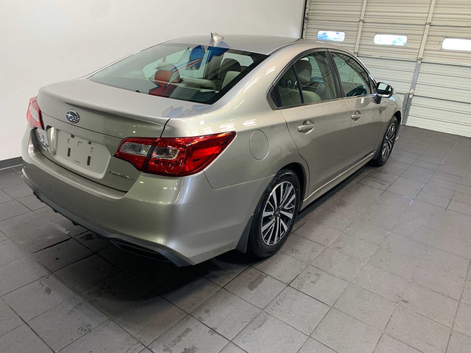 2018 Subaru Legacy 2.5i Premium photo 3