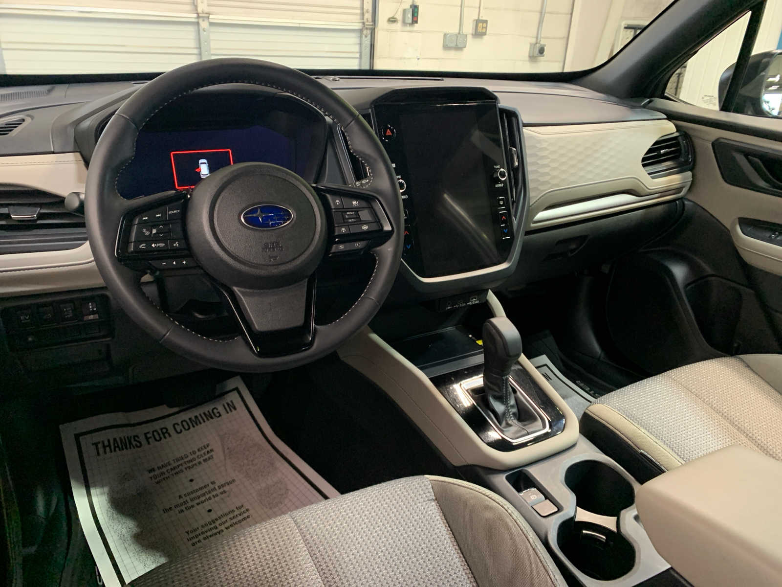 2025 Subaru Forester Premium photo 4