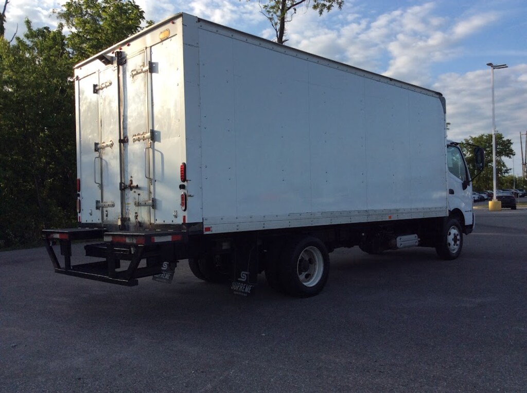 Used 2019 Hinos 195 Box Truck
