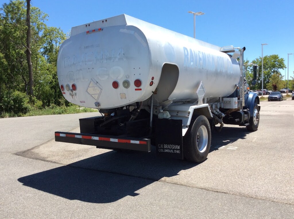 Used 1998 International 4700 Tank Truck
