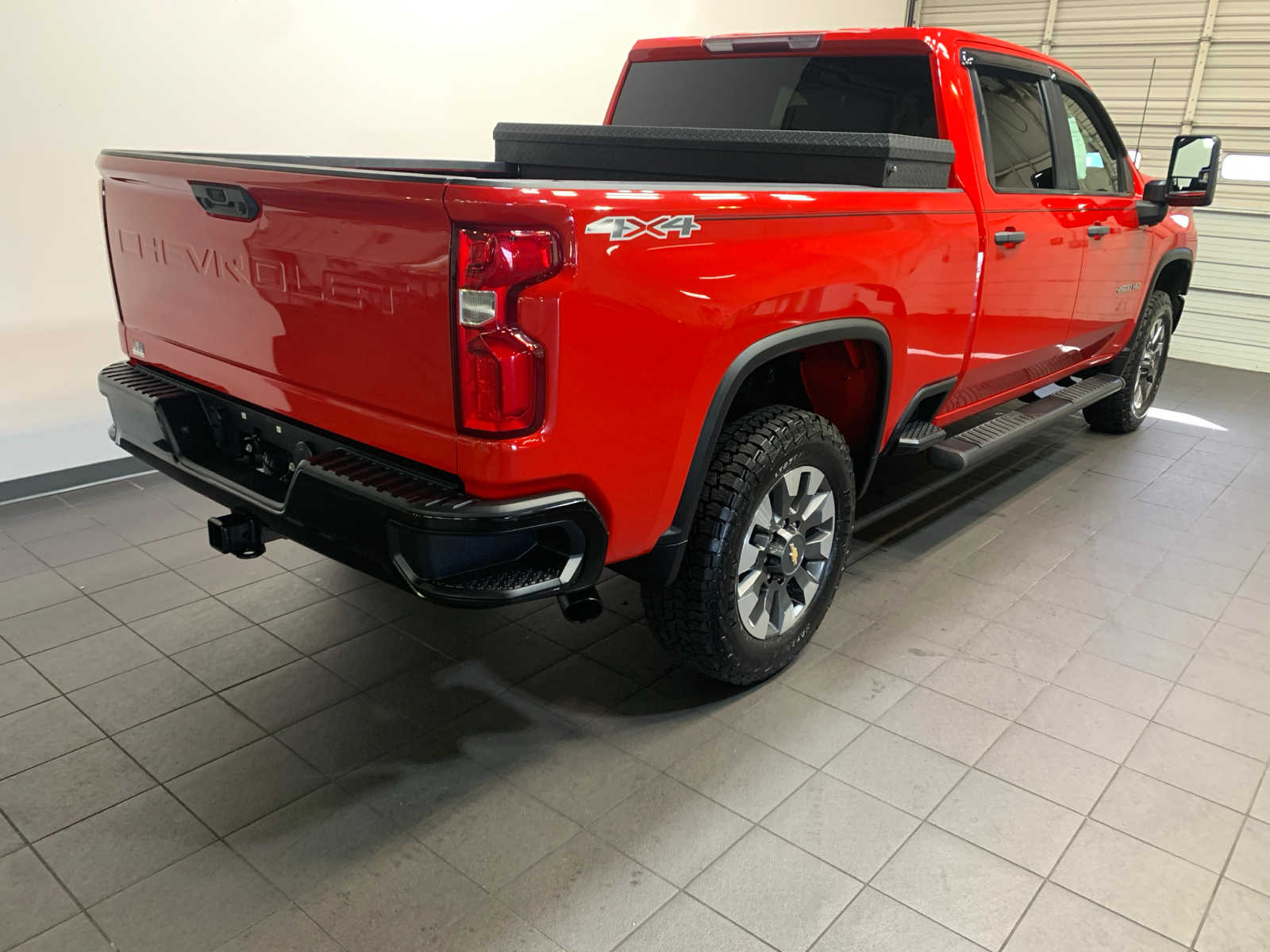 2021 Chevrolet Silverado 2500HD Custom photo 3