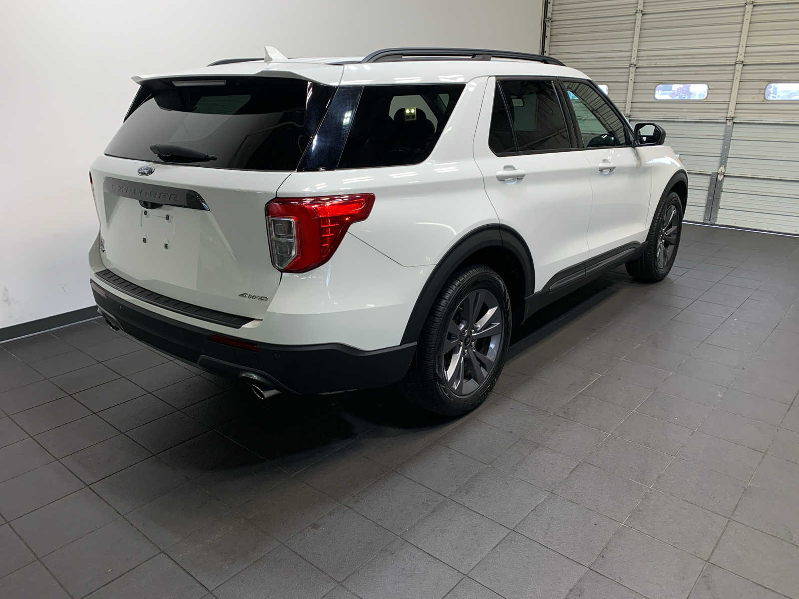 2021 Ford Explorer XLT photo 3