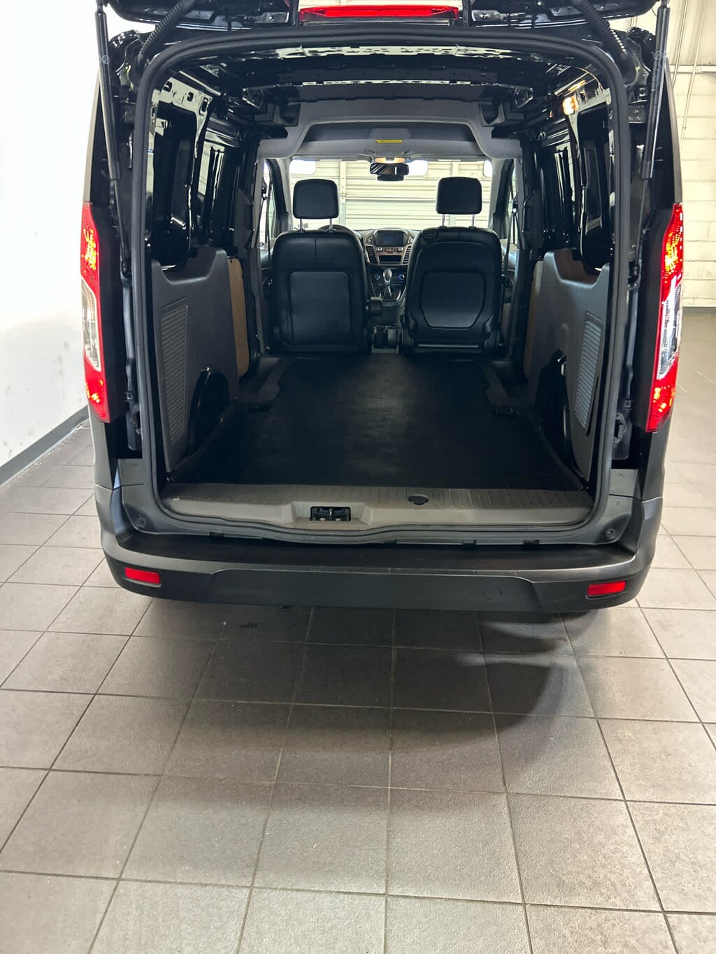 Used 2023 Ford Transit Connect Van XL LWB w/Rear Liftgate