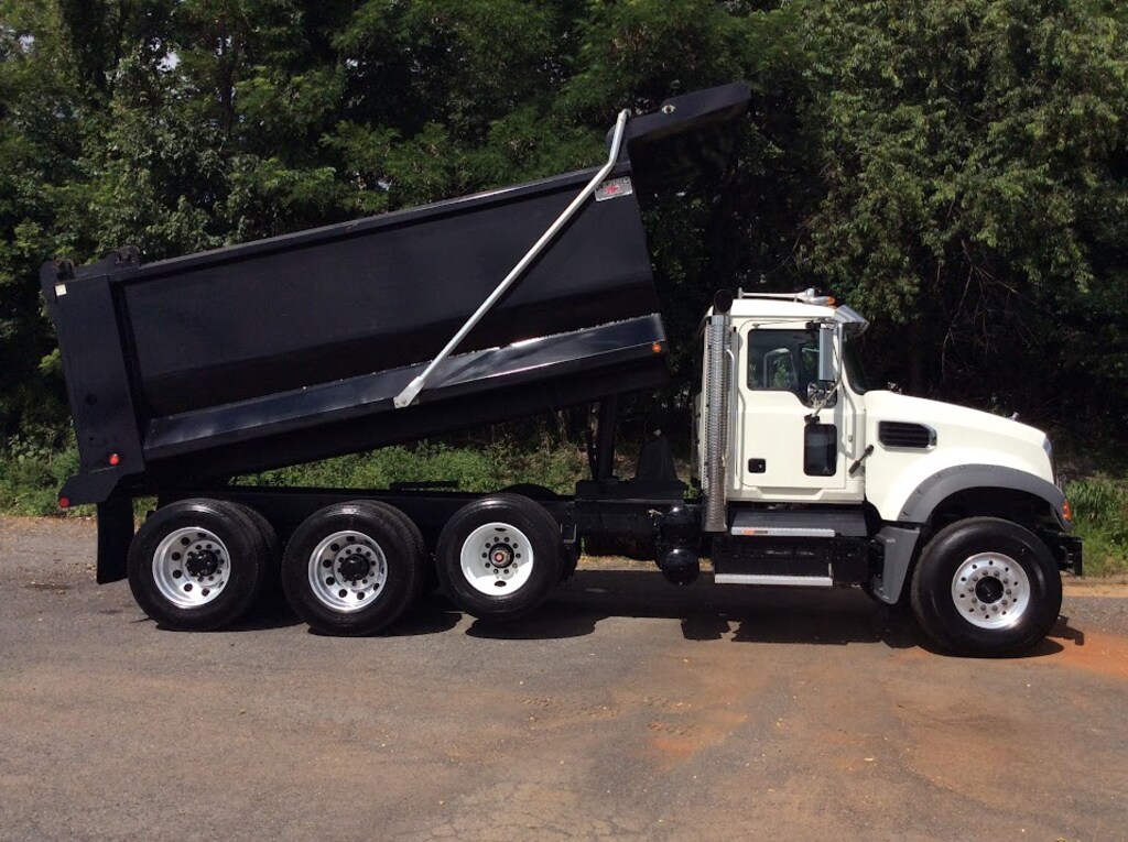 Used 2025 Mack Granite Dump Truck