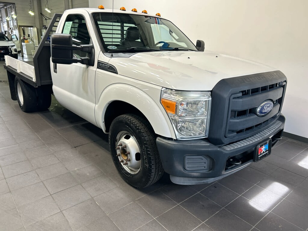 Used 2015 Ford Super Duty F-350 DRW Chassis Cab XL 2WD Reg Cab 141 WB 60 CA 2WD Reg Cab 141 WB 60 CA