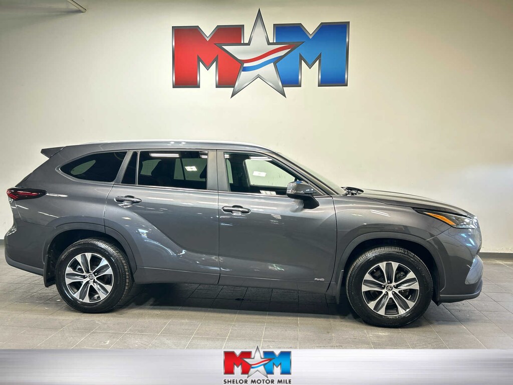 Used 2024 Toyota Highlander Hybrid XLE AWD (Natl)
