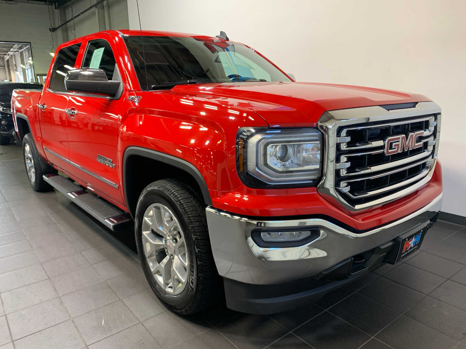 2017 Gmc Sierra 1500 SLT photo 2