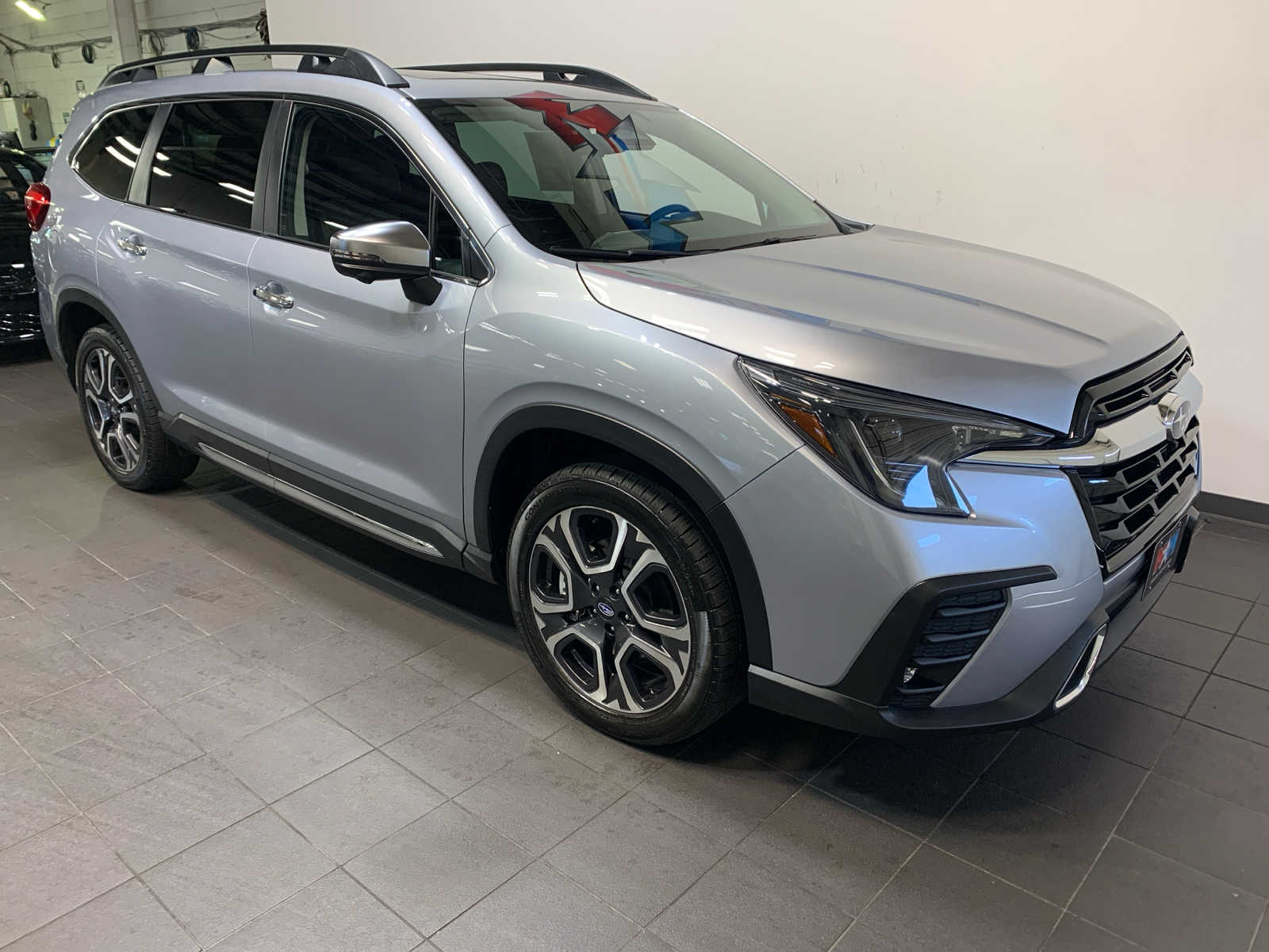 2023 Subaru Ascent Touring photo 2