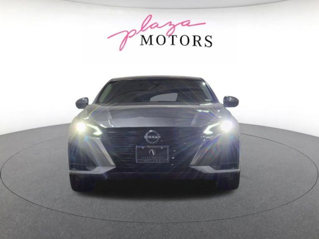 Used 2023 Nissan Altima 2.5 SL Sedan
