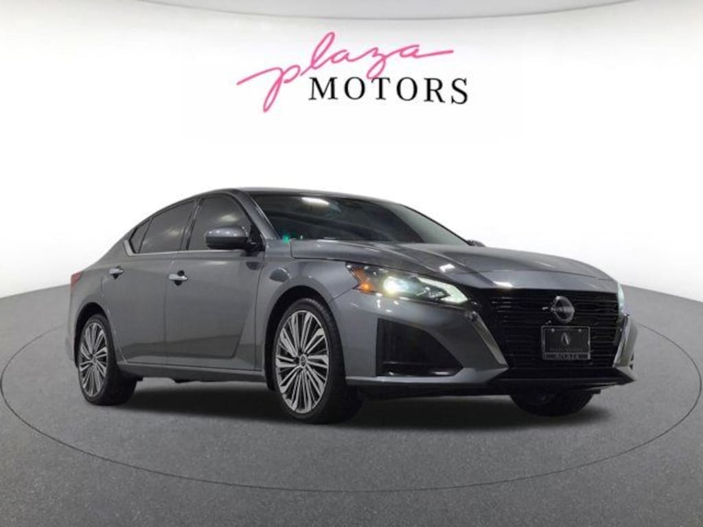 Used 2023 Nissan Altima 2.5 SL Sedan