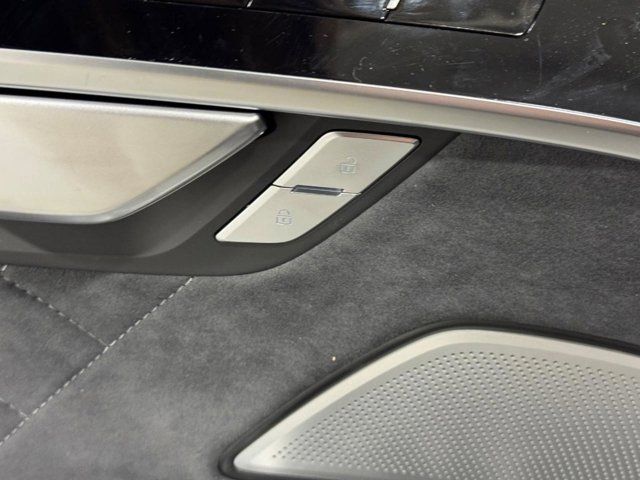 2026 Audi S8 Base - Photo 24