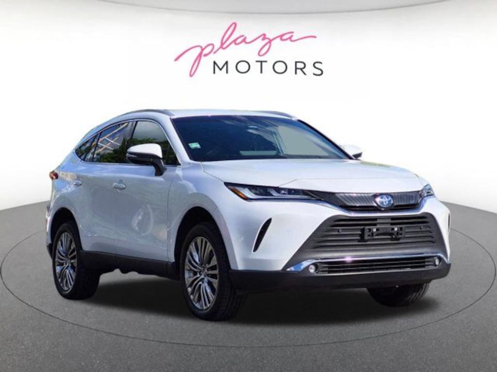 Used 2024 Toyota Venza LE SUV