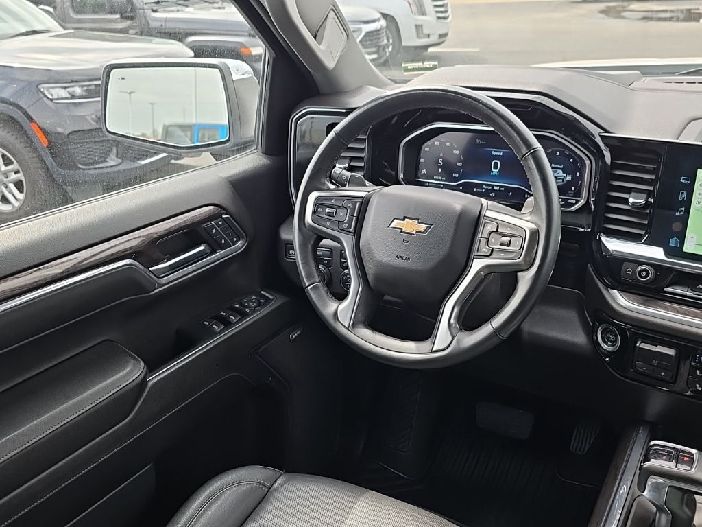 2024 Chevrolet Silverado 1500 LTZ - Photo 15