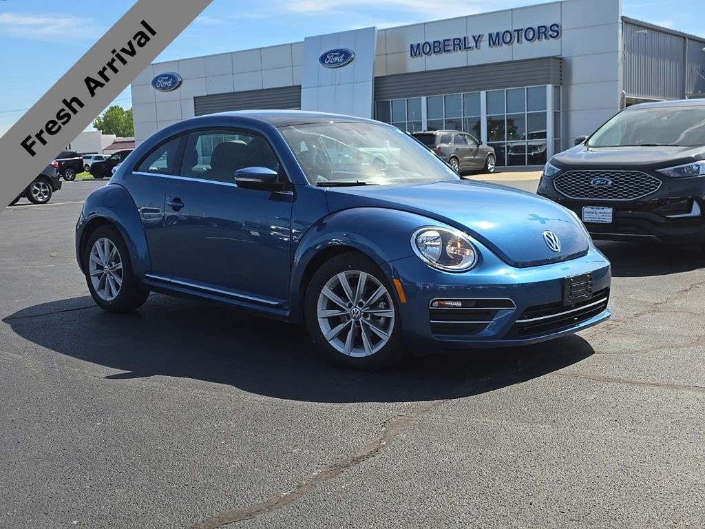 2018 Volkswagen Beetle 2.0T SE Auto's photo