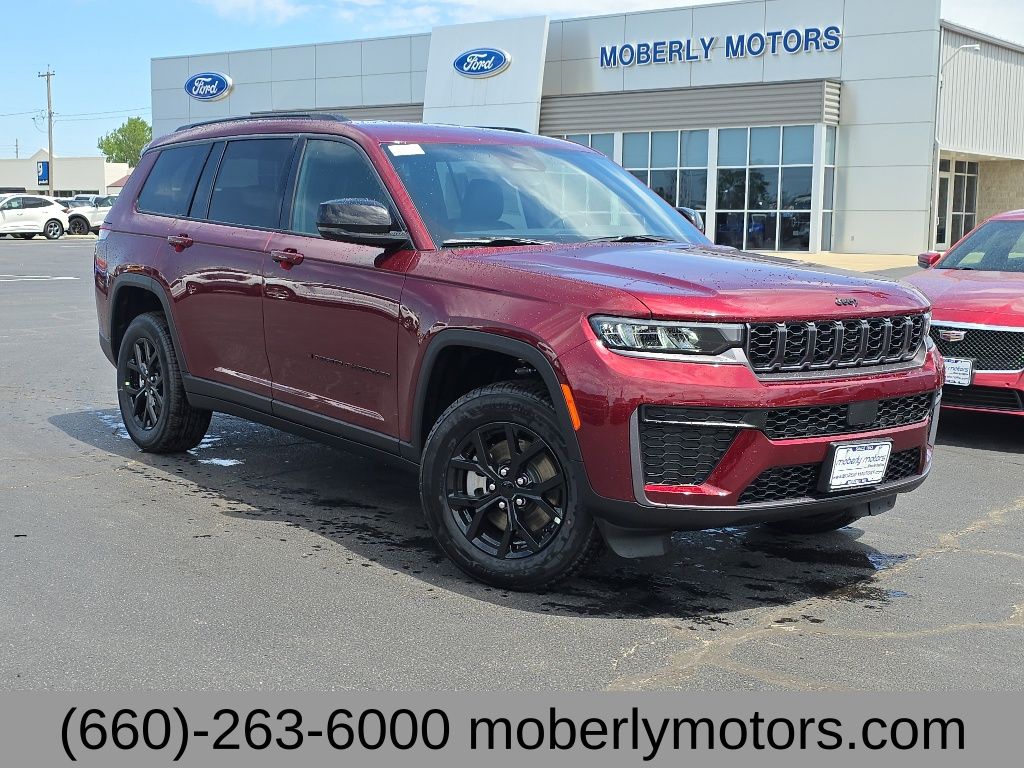 2026 Jeep Grand Cherokee L Laredo Altitude 4x4's photo