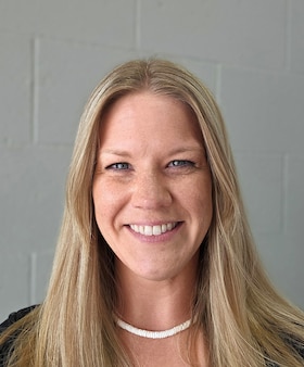 Staff member Molly Turner from ID_67644c386972