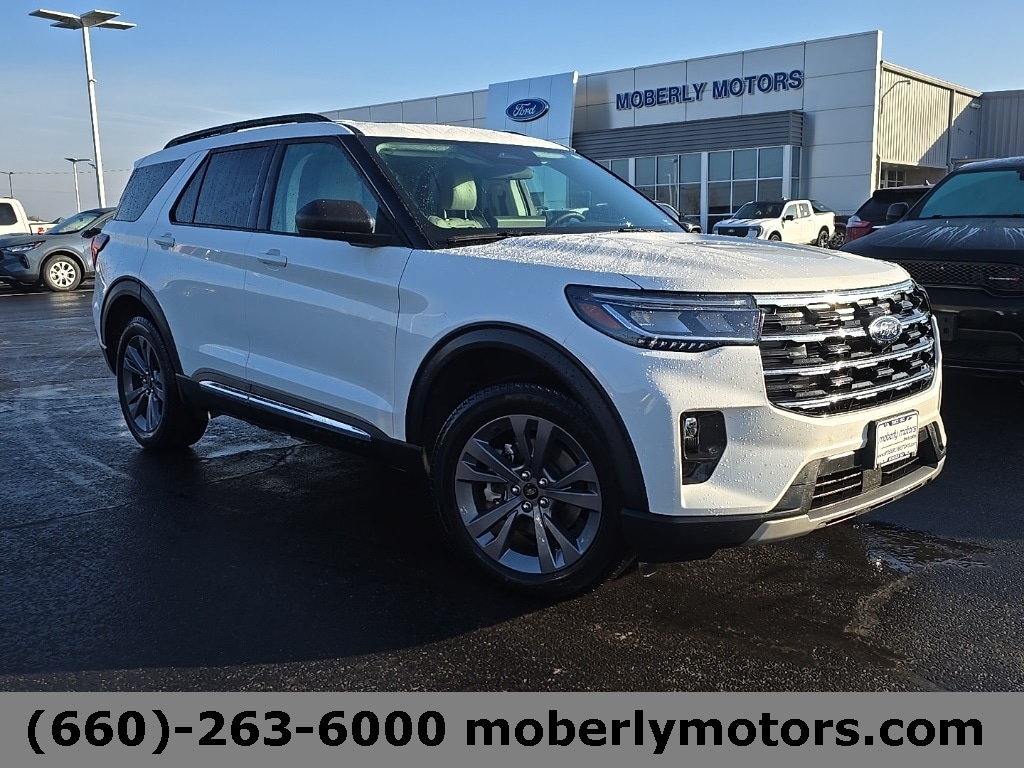 2025 Ford Explorer Active's photo