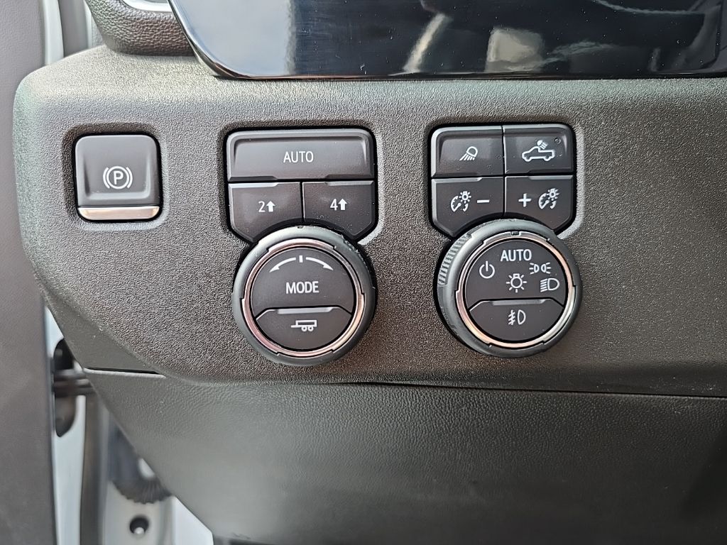 2024 Chevrolet Silverado 1500 LTZ - Photo 18