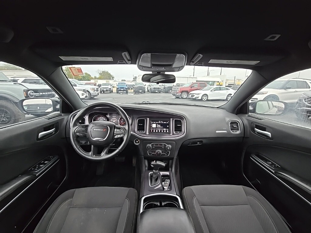 Used 2018 Dodge Charger SXT Sedan