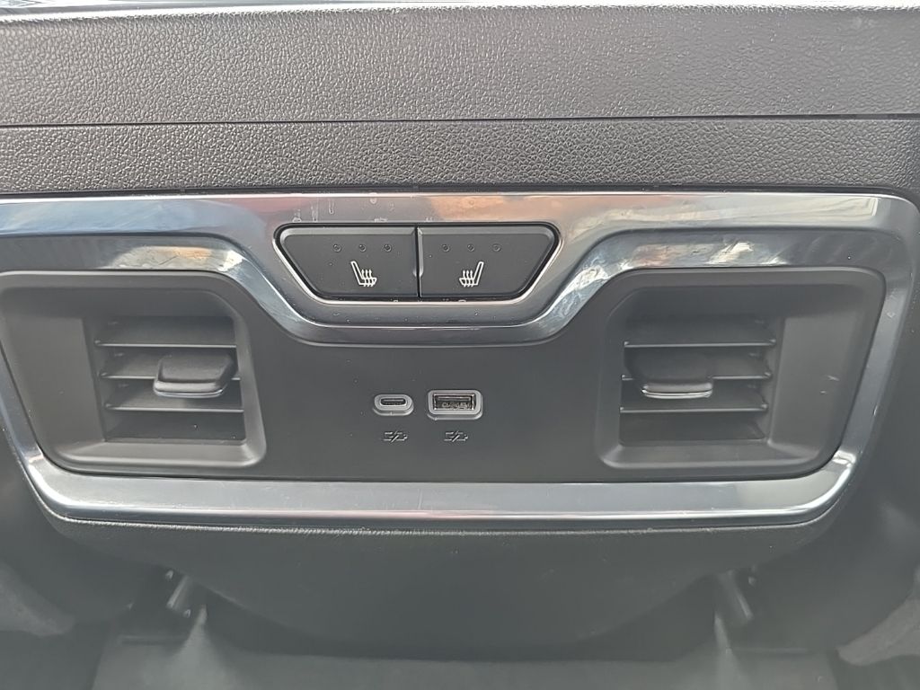 2024 Chevrolet Silverado 1500 LTZ - Photo 40