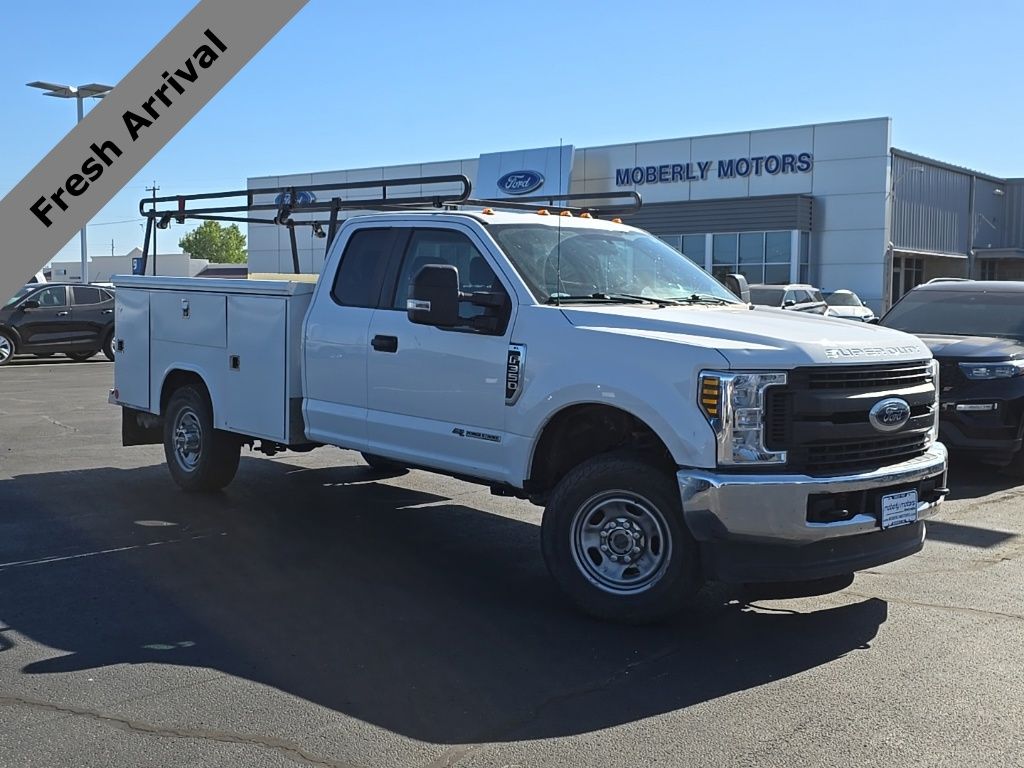 2019 Ford F-350 XL 4x4 SuperCab 168-In SRW's photo