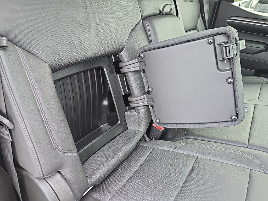 2024 Chevrolet Silverado 1500 LTZ - Photo 41