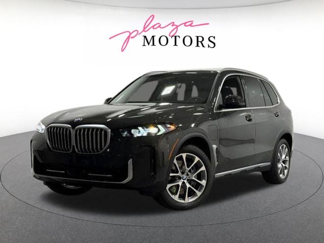 2026 BMW X5 xDrive50e's photo