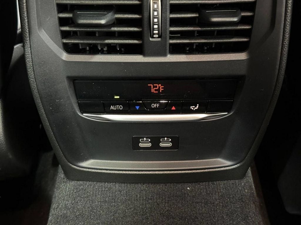 2026 BMW 3 Series 330i - Photo 31