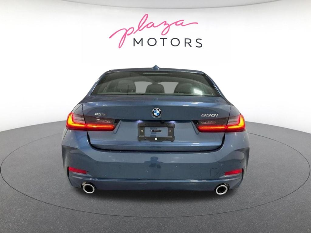 2026 BMW 3 Series 330i - Photo 6